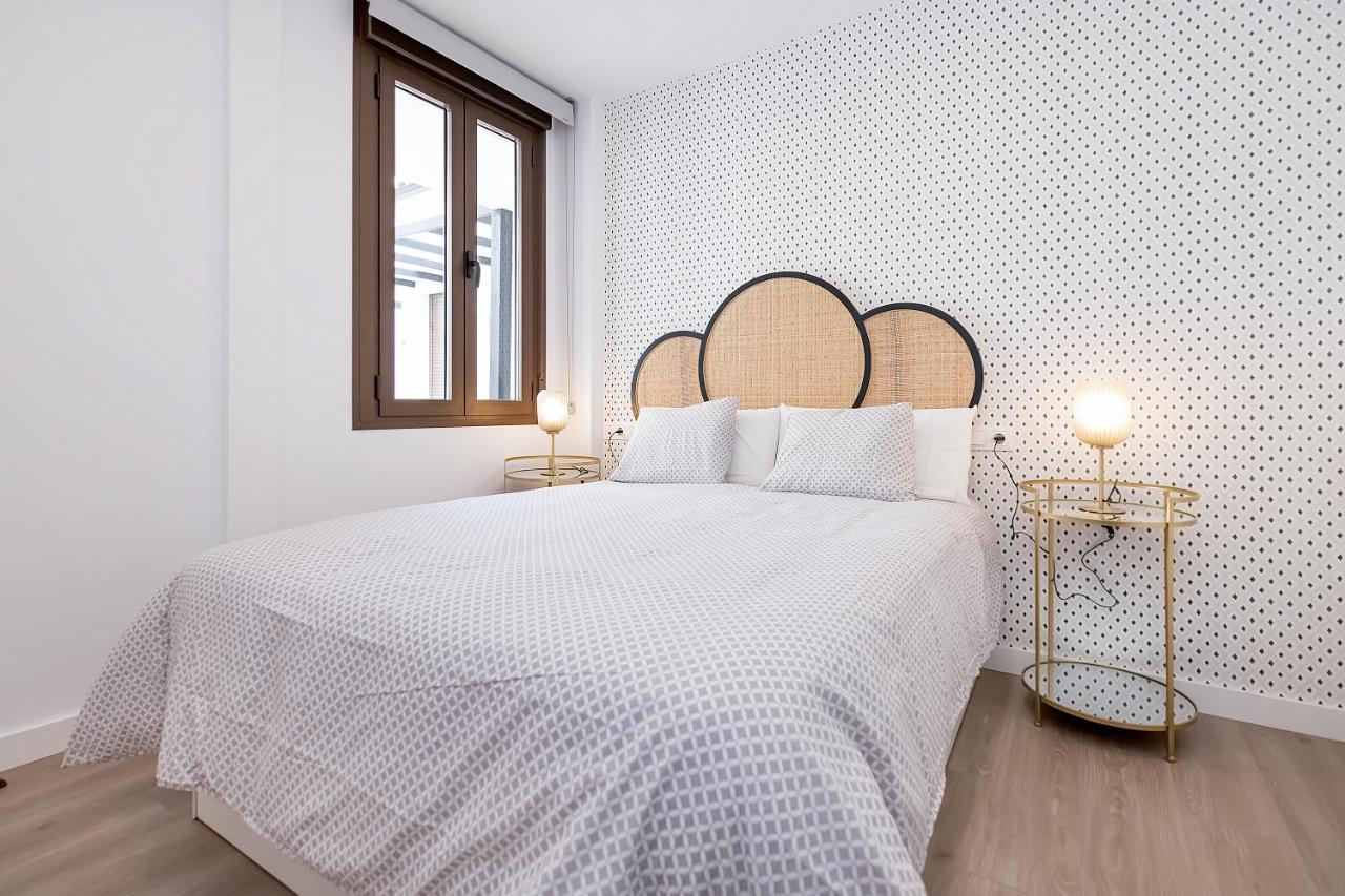 Appartement Bhost - Regina IV à Cordoue Extérieur photo